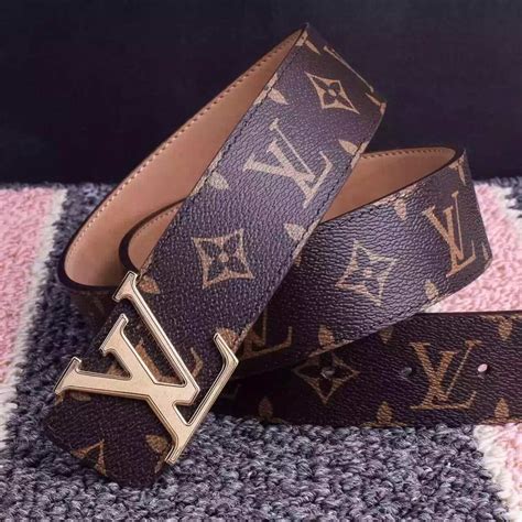 cinturones louis vuitton